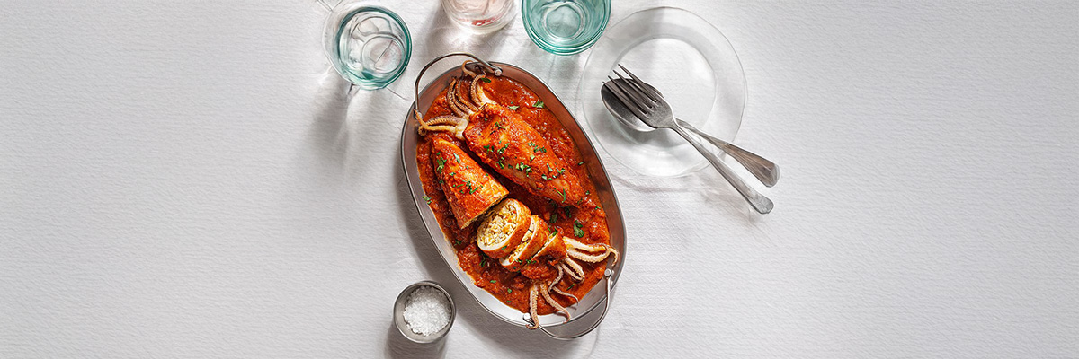 Squid Stuffed with Prawns in Tomato Sauce