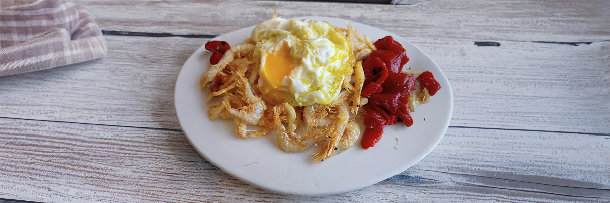 Crystal Prawns with Eggs and Caramelised Peppers