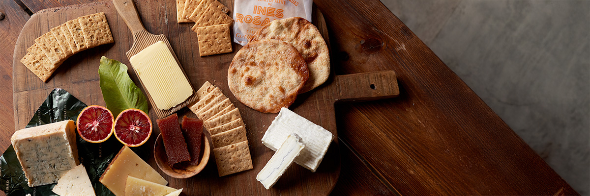 Olavidia Cheese Board with Inés Rosales Crackers and Quince Paste